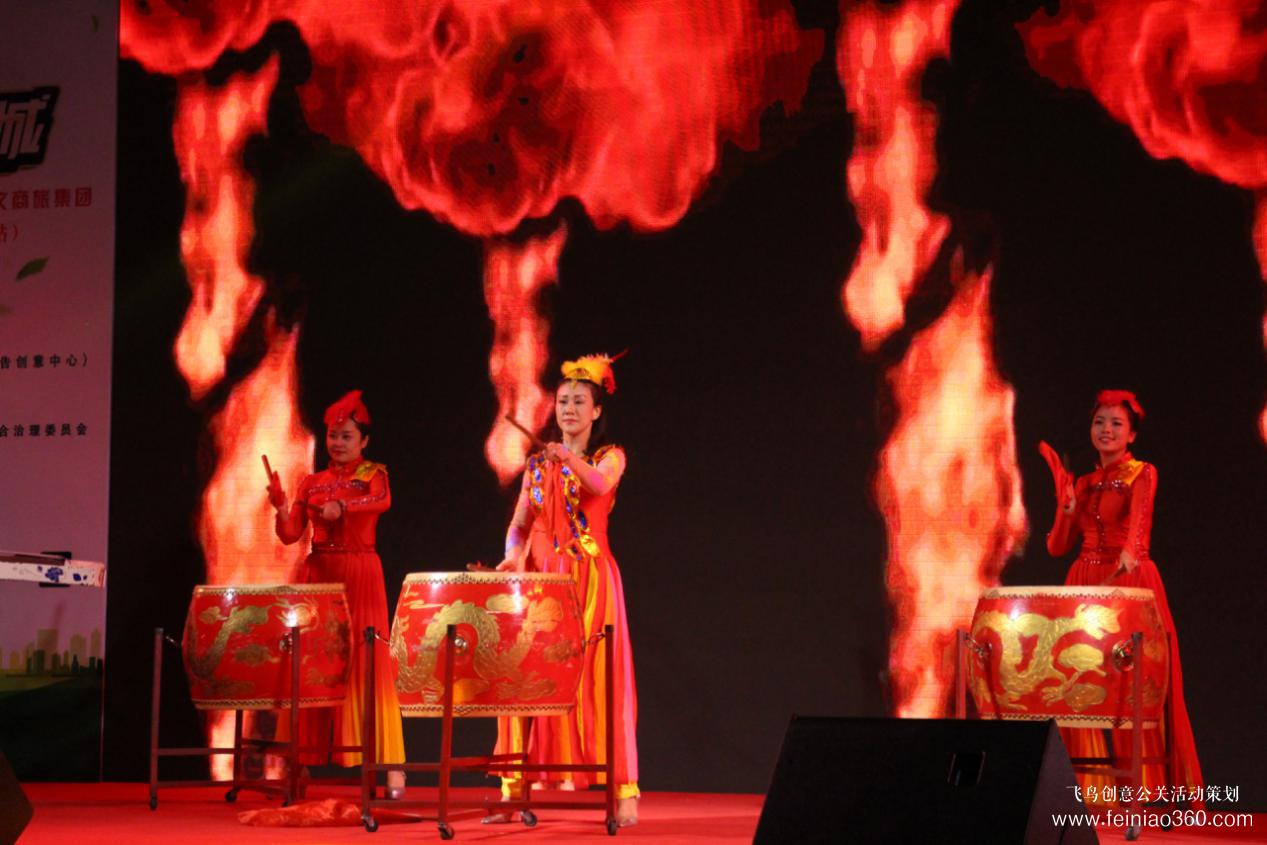 歌舞、小品、魔術(shù)表演……昌崗街舉辦這場關(guān)愛社區(qū)行活動精彩連連