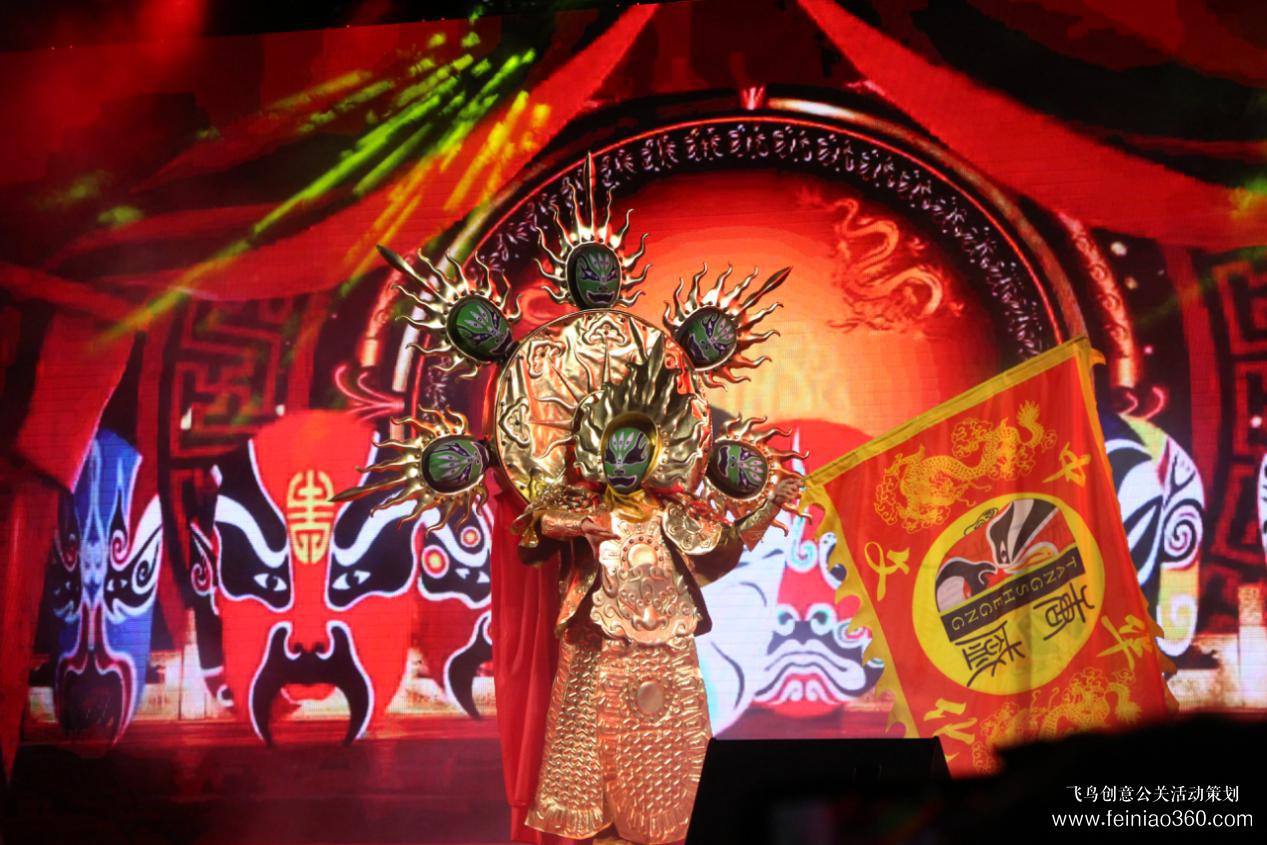 歌舞、小品、魔術(shù)表演……昌崗街舉辦這場關(guān)愛社區(qū)行活動(dòng)精彩連連